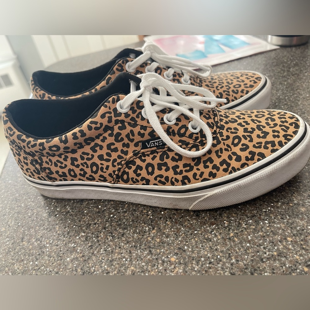Like new vans! Size 8!